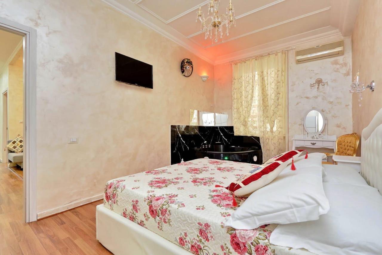 L&s Jacuzzi Apartment Rom